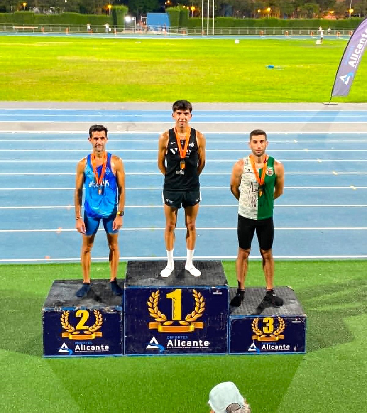 Iván Pérez logra el bronce autonómico y Pedro Esteban suma un nuevo éxito nacional Iván Pérez logra el bronce autonómico y Pedro Esteban suma un nuevo éxito nacional