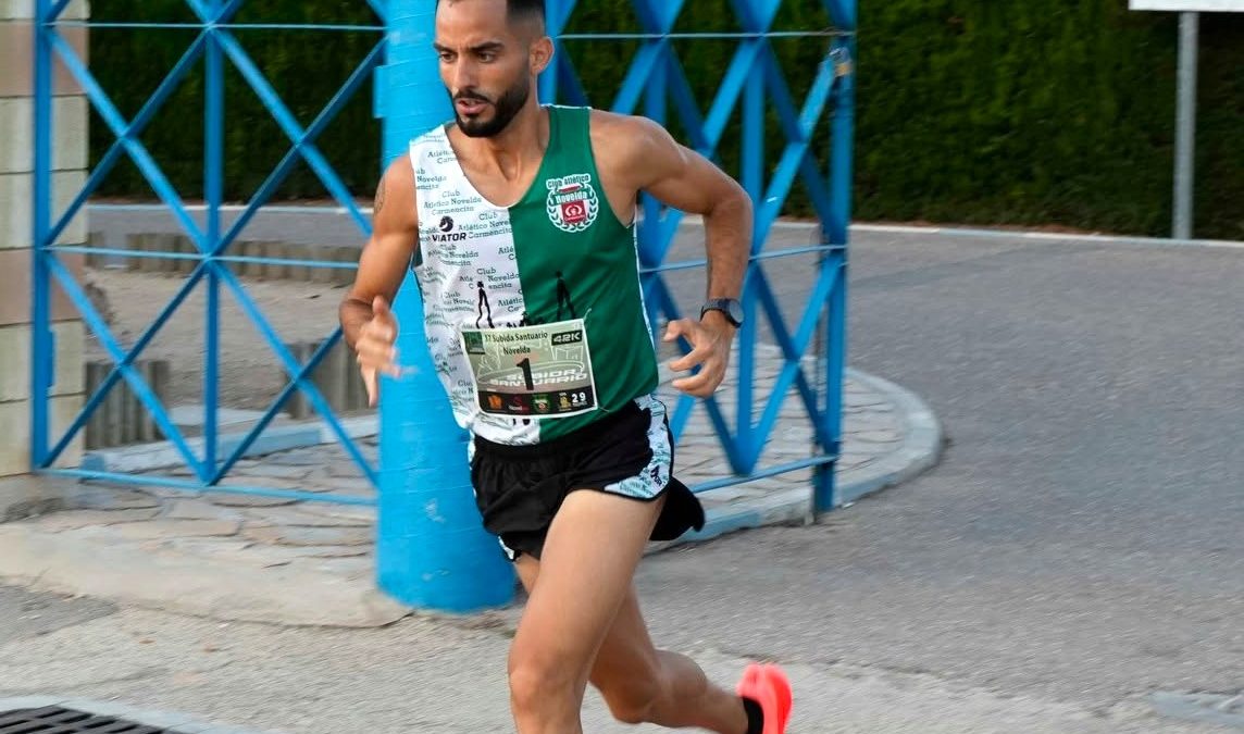 La 38ª Subida al Santuario de Novelda cuelga el cartel de completo mientras Iván Pérez prolonga su espectacular racha de triunfos