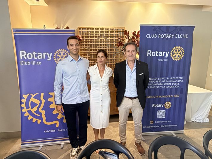 Los clubes rotarios ilicitanos presentan a sus nuevos cargos para el ejercicio 2026-2027