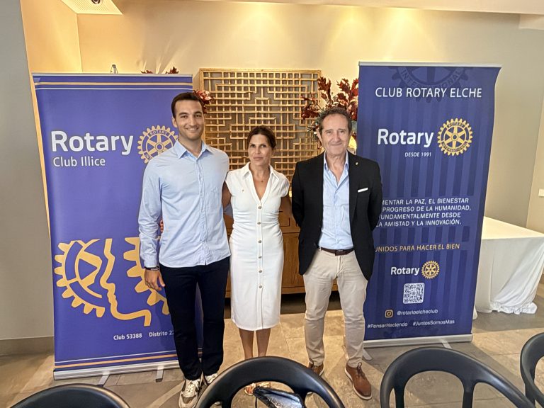 Los clubes rotarios ilicitanos presentan a sus nuevos cargos para el ejercicio 2026-2027