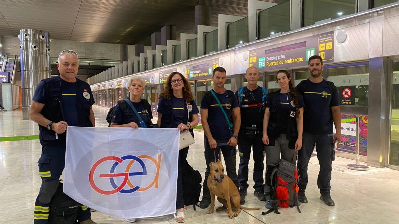 Nala, la perrita bombera de Alicante que ayuda en Venezuela