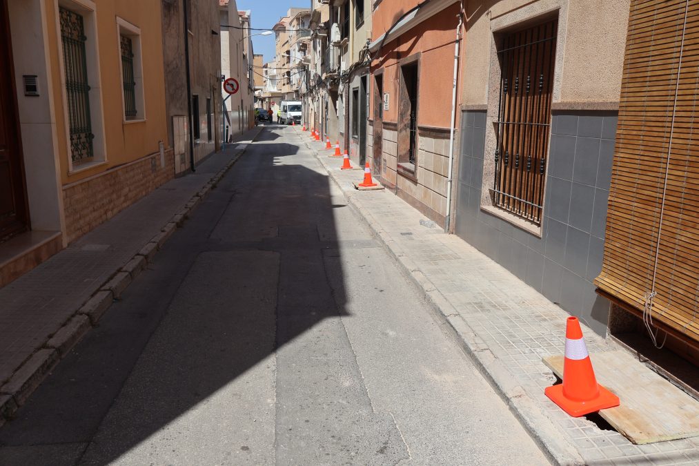 Novelda: Se inician las obras de la plataforma única en la calle Daoiz y Velarde