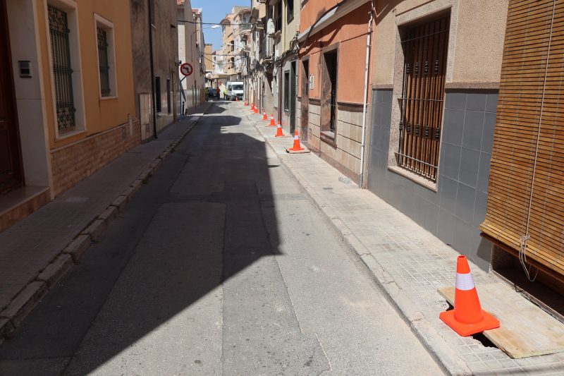 Novelda: Se inician las obras de la plataforma única en la calle Daoiz y Velarde