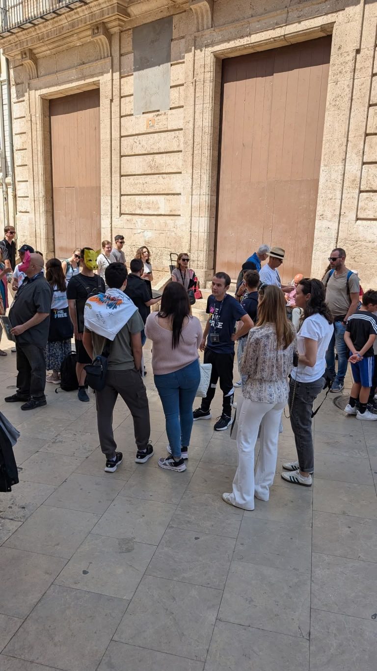 We The Free València suspende un acto por culpa de una persona problemática