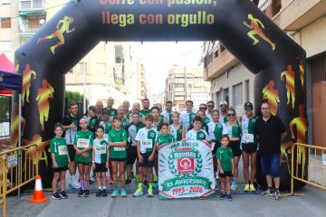 El Club Atlético Novelda Carmencita celebra su 33.º aniversario a lo grande 17 nuevos trofeos y 145 podios