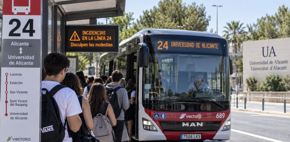 Problemas en la Línea 24 de Alicante: denuncian 11 autobuses averiados