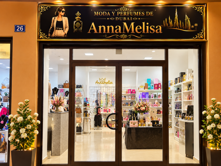 AnnaMelisa: perfumes árabes en Novelda, moda femenina, bolsos y complementos en una tienda que apuesta por la variedad
