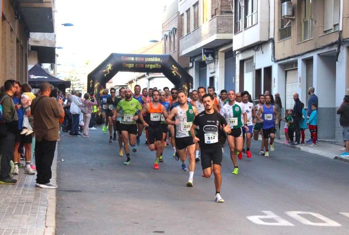 El Atlético Novelda Carmencita, doble campeón provincial de cross