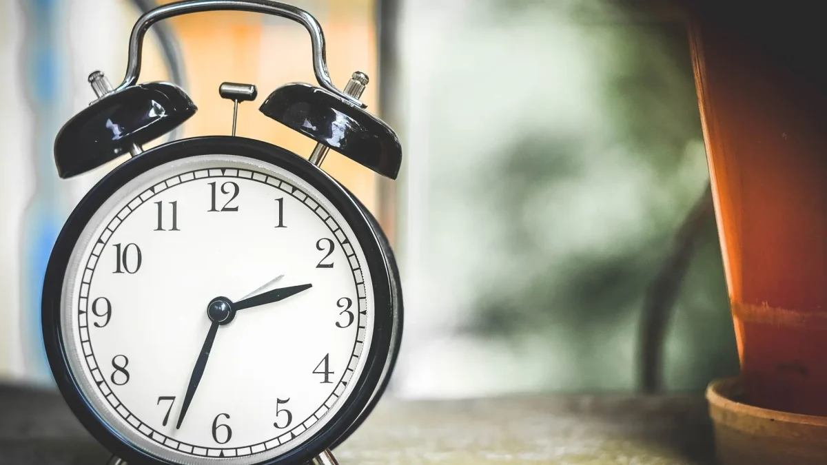 El BOE confirma la fecha del cambio de hora de invierno de 2026: este año será antes que en los anteriores
