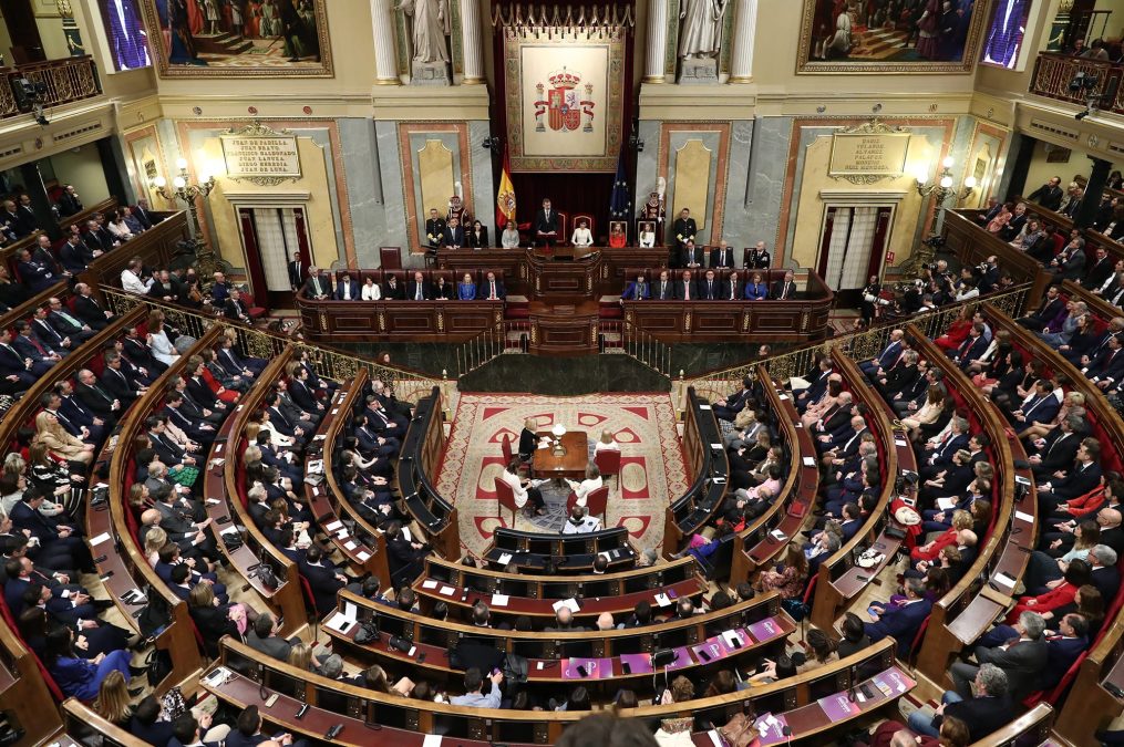 La caída de los políticos. La calculadora política ya no tiene efecto.