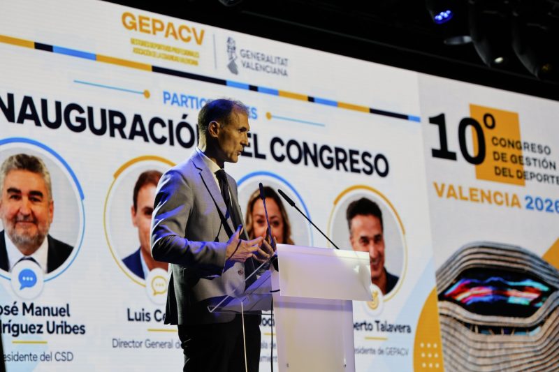 Ferrer, Uribes y Toni Cantó lideran el inicio del 10º Congreso GEPACV en el Roig Arena