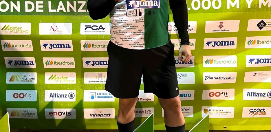 Pedro Esteban hace historia en Novelda con tres medallas nacionales en una misma temporada