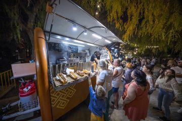 Torrevieja acoge esta semana el último Street Food Market del año con música, gastronomía y un gran Mercado de Diseño
