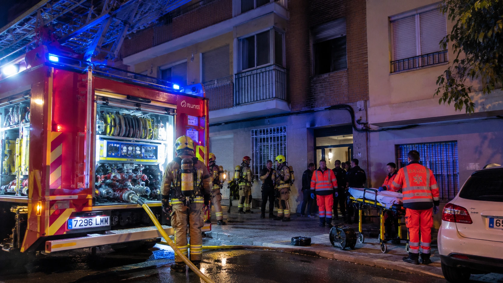 Incendio en Sant Vicent del Raspeig: tres niñas y tres adultos hospitalizados